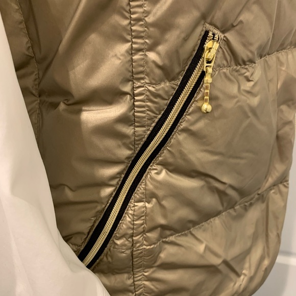 Women's Bronze Puffer Vest - Picture 5 of 9